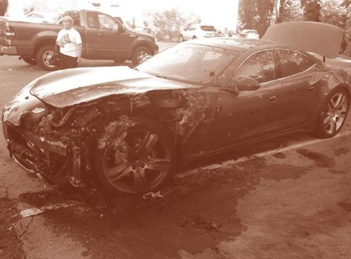 懸著的達(dá)摩克利斯之劍 電動(dòng)汽車自燃頻發(fā)誰背鍋?