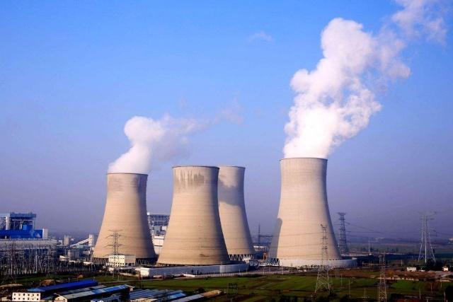 我國的火電廠燃燒一噸的煤礦，能產(chǎn)生多少電量？