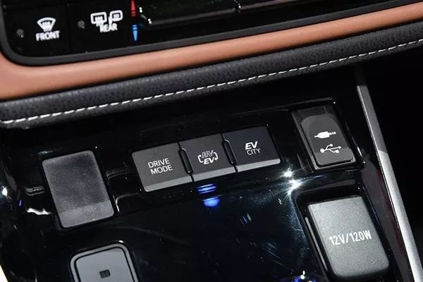 卡羅拉也能免稅送車牌？豐田要斷了國(guó)產(chǎn)電動(dòng)車后路嗎？